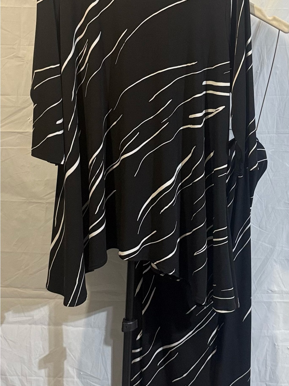 Alfani 2-Piece Pants & Top Set Black White Geometric Knit Top 1X Pants XL EUC - Picture 4 of 6